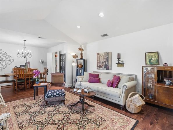 5320  Elkridge Drive , Dallas Texas 75227