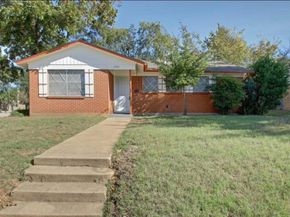 1701  Warren Lane , Fort Worth Texas 76112