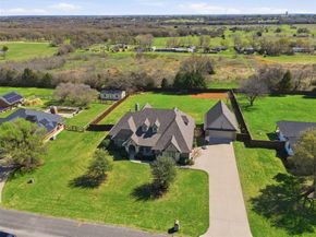 1201  Parkway Lane , Pilot Point Texas 76258