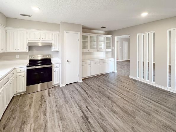 1206  Misty Way , Garland Texas 75040