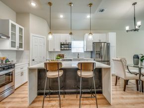 929 S Marlborough Avenue , Dallas Texas 75208