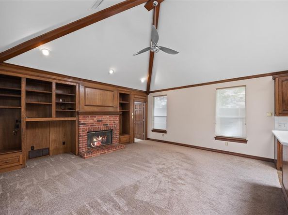 8  Equestrian Trail , Duncanville Texas 75116