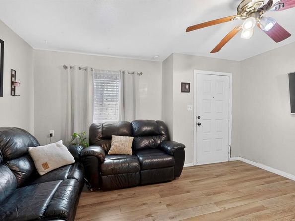 712  Hodgson Street , Fort Worth Texas 76115