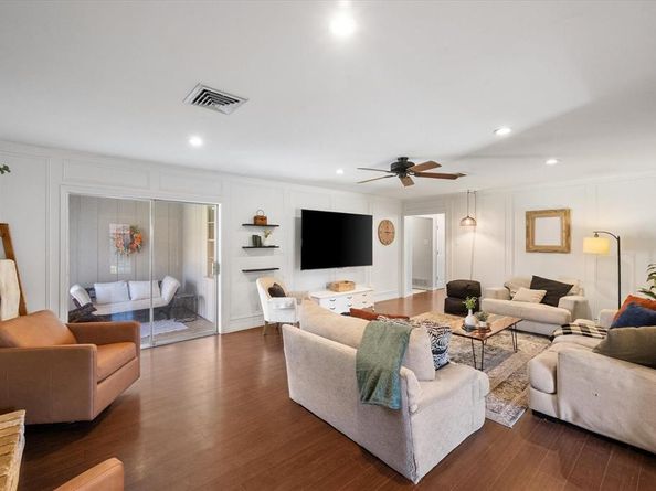1415  Moss Rose Circle , Irving Texas 75061
