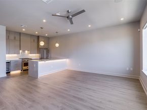 1900 S Ervay Street  310, Dallas Texas 75215