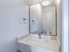 1900 S Ervay Street  310, Dallas Texas 75215