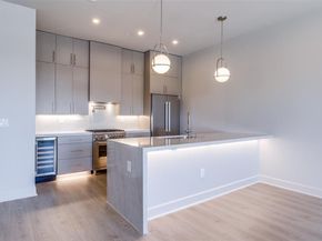 1900 S Ervay Street  310, Dallas Texas 75215