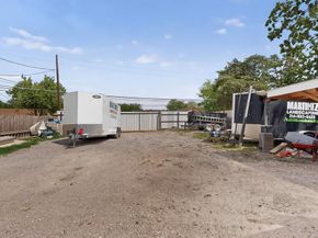9805  Grady Lane , Dallas Texas 75217