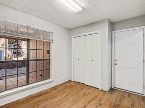 6206  Post Oak Terrace , Fort Worth Texas 76112