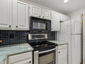 12660  Hillcrest Road  9203, Dallas Texas 75230