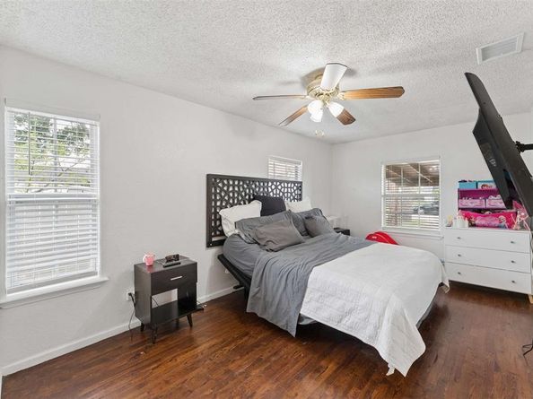 120  Norwood Street , Mesquite Texas 75149