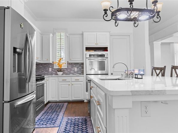 1012  Creek Crossing , Coppell Texas 75019