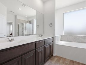 448  Regatta Lane , Azle Texas 76020