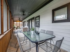 711  Hollywood Avenue , Dallas Texas 75208