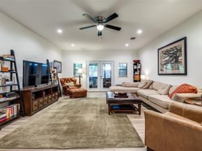 711  Hollywood Avenue , Dallas Texas 75208