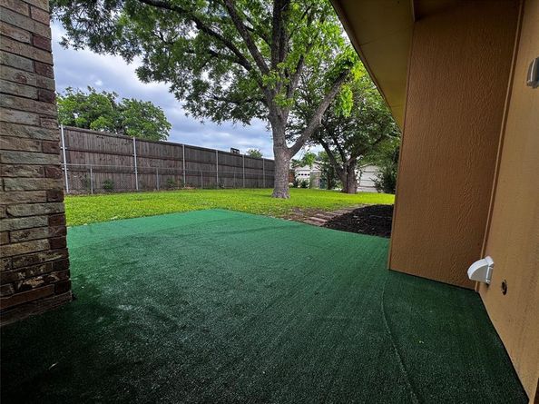 1826  Melrose Street , Garland Texas 75042