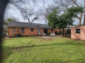 1251 E Pentagon Parkway , Dallas Texas 75216