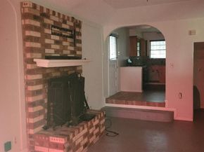 1251 E Pentagon Parkway , Dallas Texas 75216