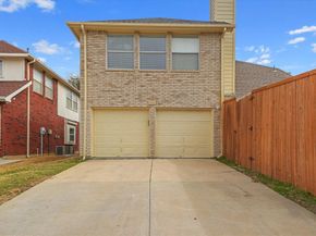 3945  Luke Lane , Carrollton Texas 75007