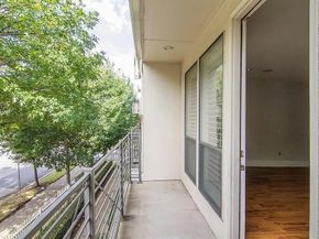 2606  Shelby Avenue  303, Dallas Texas 75219