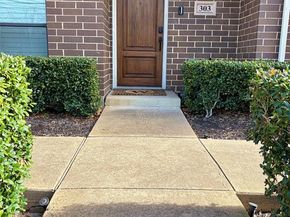 2606  Shelby Avenue  303, Dallas Texas 75219