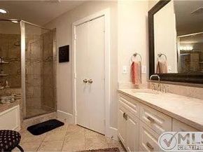 2606  Shelby Avenue  303, Dallas Texas 75219