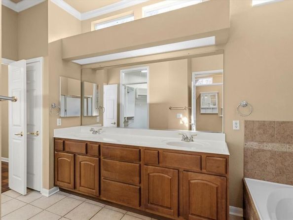 211  Whispering Wind Drive , Georgetown Texas 78633