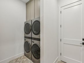 1209  Queen Peggy Lane , Lewisville Texas 75056