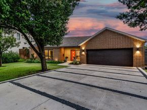 3866  Lively Lane , Dallas Texas 75220