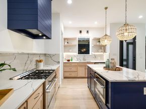 805 S Glasgow  , Dallas Texas 75223