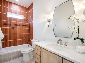 805 S Glasgow  , Dallas Texas 75223