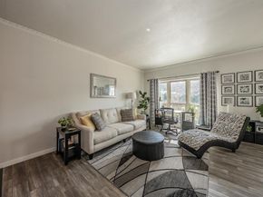 4415  Bellaire Drive S 203S, Fort Worth Texas 76109