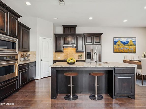 821  La Cima  , Irving Texas 75039