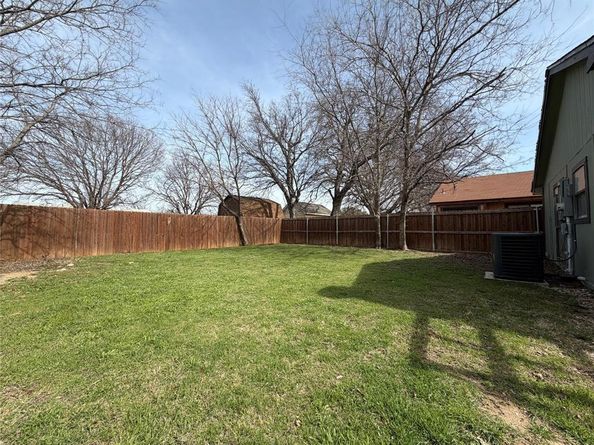 4713  Poppy Drive E, Fort Worth Texas 76137