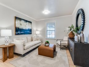 806  Knott Place , Dallas Texas 75208