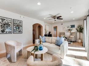 806  Knott Place , Dallas Texas 75208