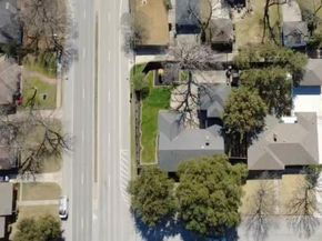 806  Knott Place , Dallas Texas 75208