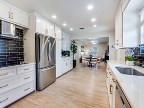 806  Knott Place , Dallas Texas 75208