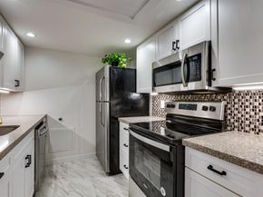 6620  Eastridge Drive  219, Dallas Texas 75231
