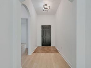 2718  Mossglen Drive , Dallas Texas 75227