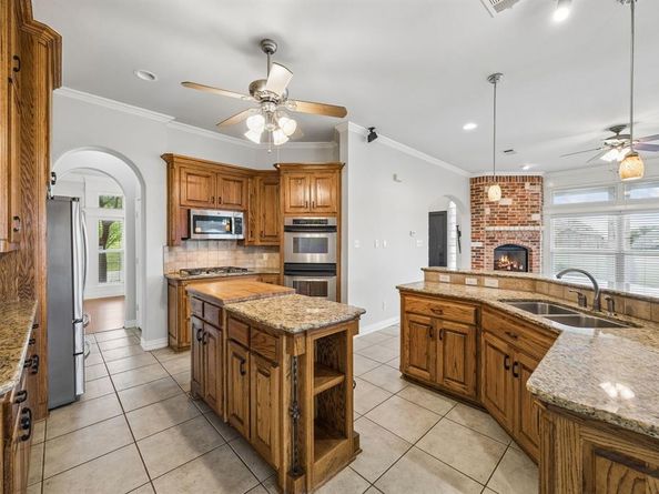 3721 S Lighthouse Hill Lane , Fort Worth Texas 76179