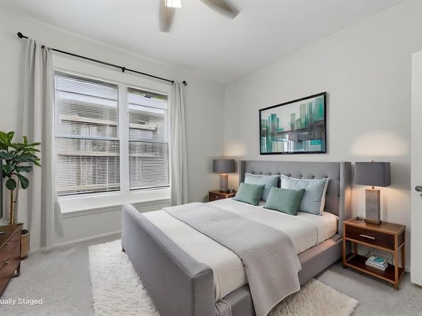 5802  Richmond Avenue , Dallas Texas 75206