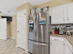 609  Melissa Lane , Garland Texas 75040