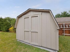 609  Melissa Lane , Garland Texas 75040