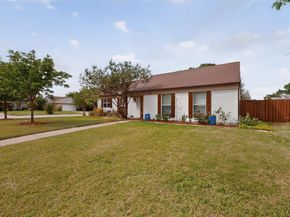 609  Melissa Lane , Garland Texas 75040