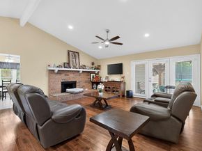 609  Melissa Lane , Garland Texas 75040