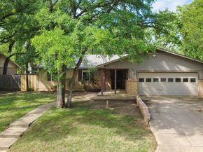 1109  Pine Ridge Drive , Azle Texas 76020