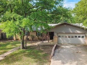 1109  Pine Ridge Drive , Azle Texas 76020