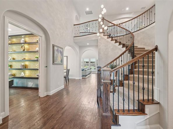 2731  Dames Lane , Irving Texas 75063