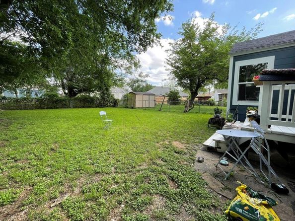 1420  Lawrence Road , River Oaks Texas 76114